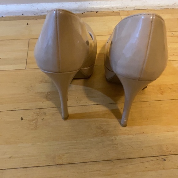 Lauren Conrad nude heels size 8 - Picture 5 of 8
